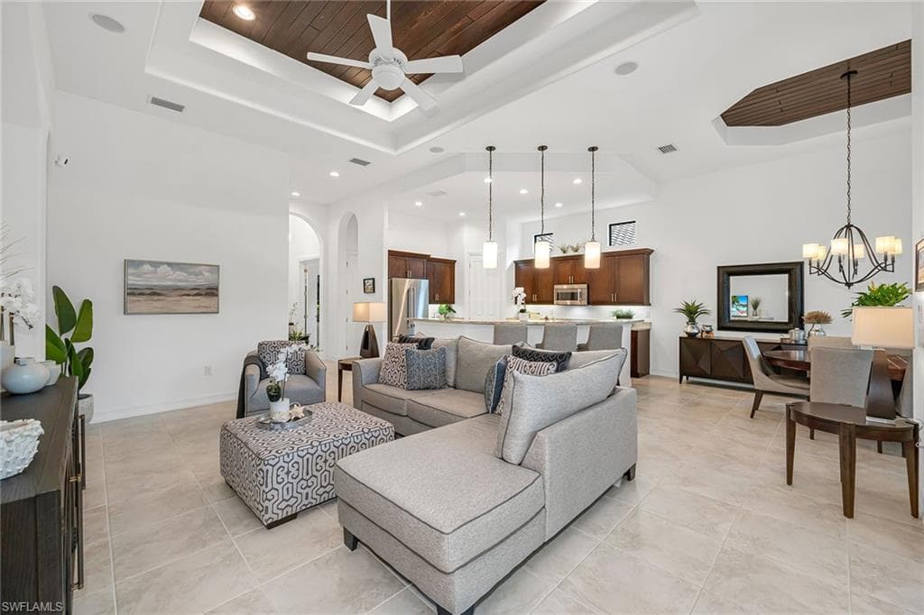 6231 Brunello Ln, Naples, FL 34113-7