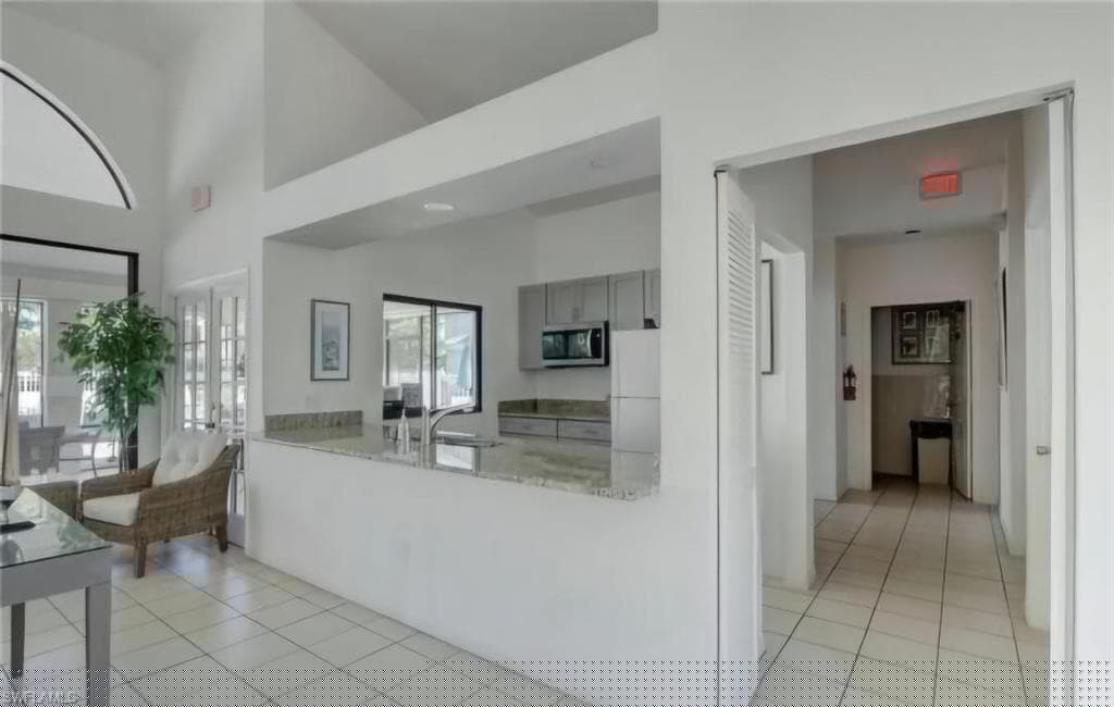 50 Emerald Woods Dr A9, Naples, FL 34108-34