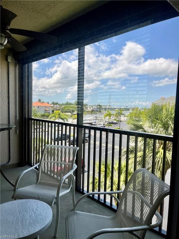 807 River Point Dr 204d, Naples, FL 34102-17
