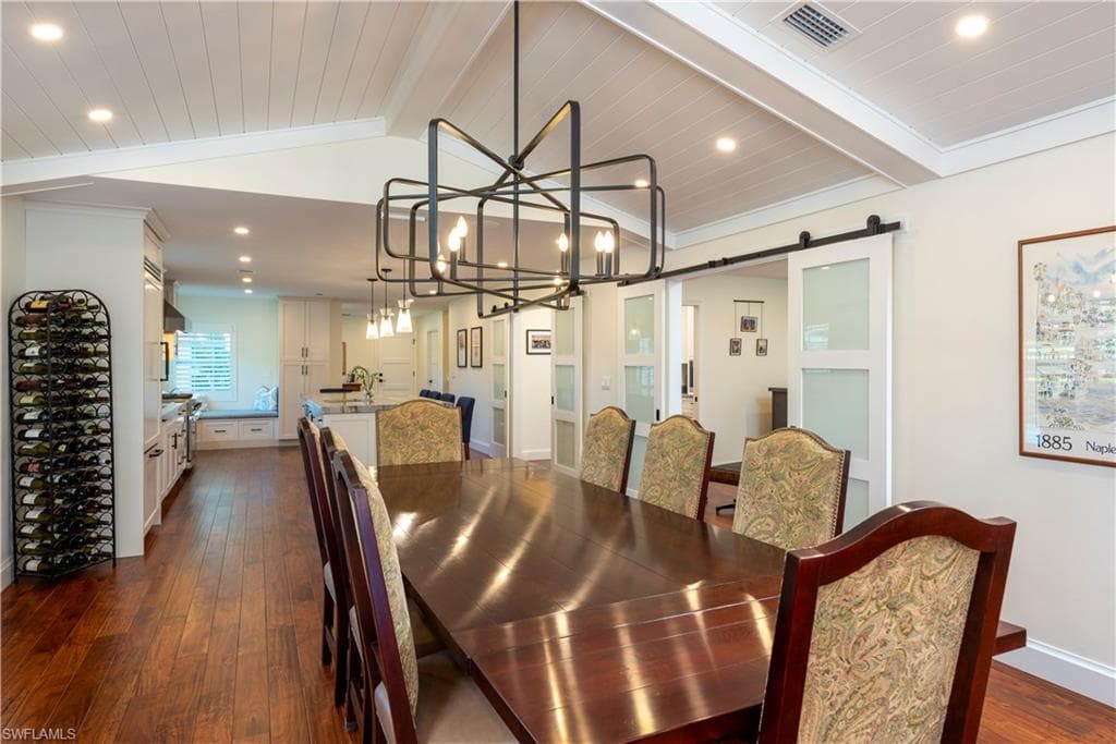 7017 Rue De Marquis 44, Naples, FL 34108-13