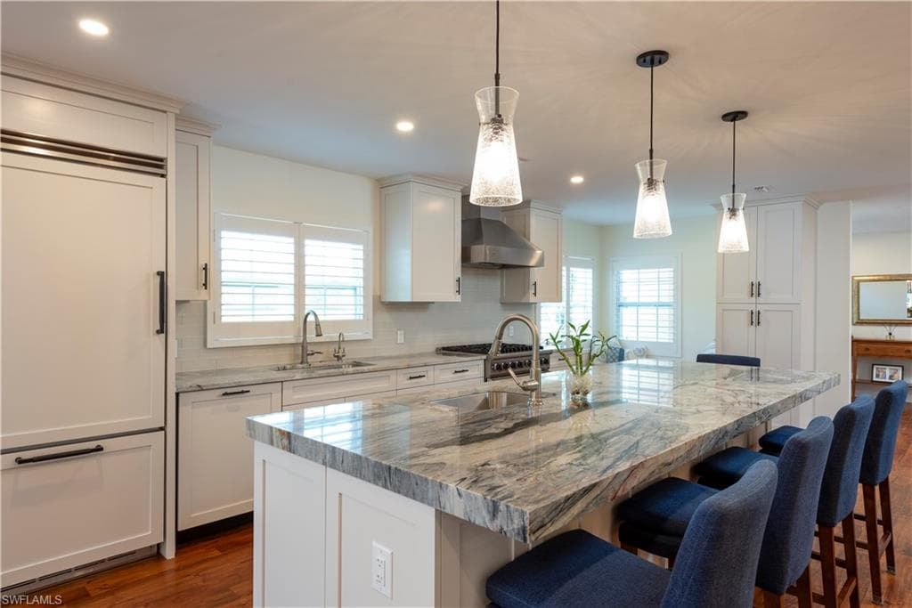 7017 Rue De Marquis 44, Naples, FL 34108-14