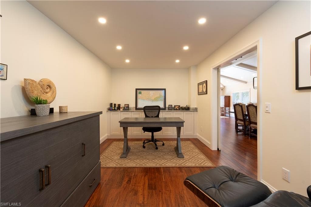 7017 Rue De Marquis 44, Naples, FL 34108-16