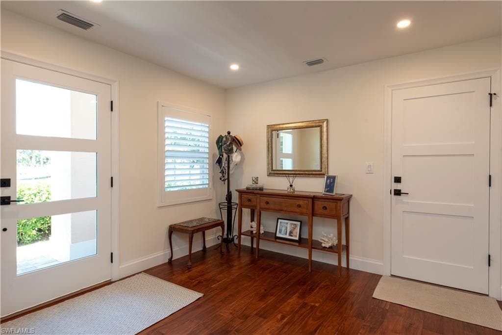 7017 Rue De Marquis 44, Naples, FL 34108-19