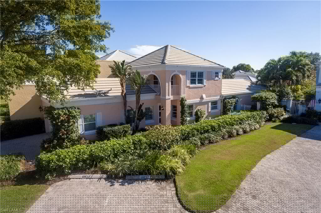 7017 Rue De Marquis 44, Naples, FL 34108-2