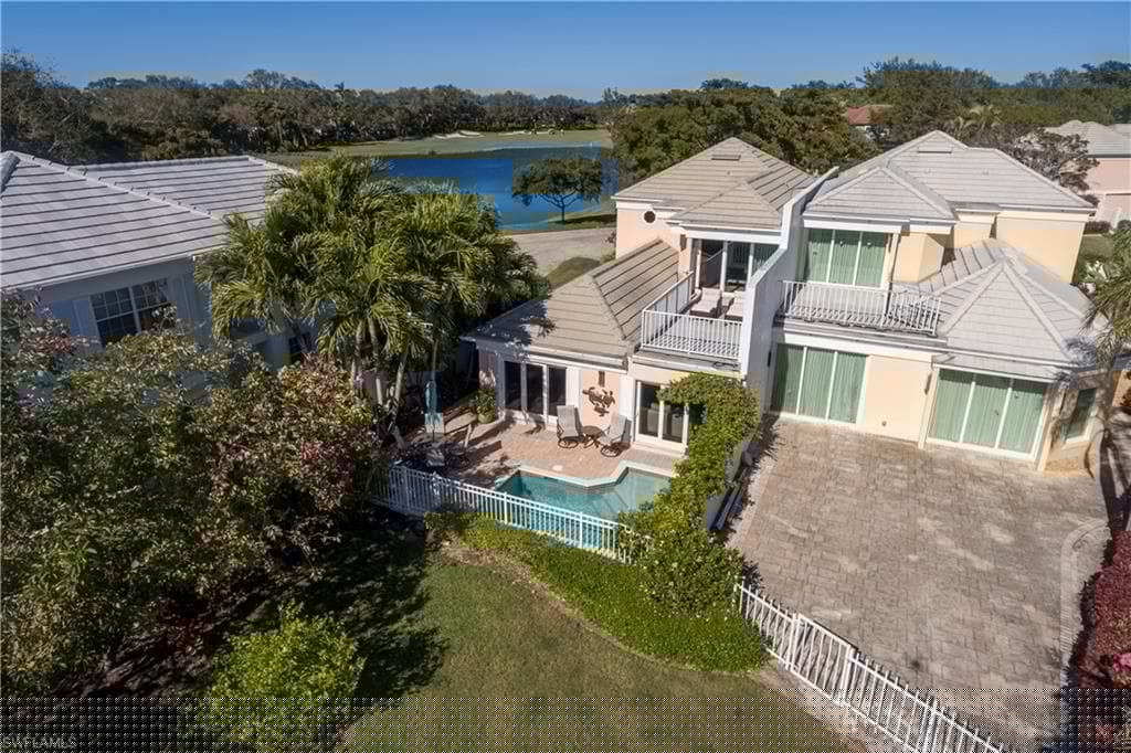 7017 Rue De Marquis 44, Naples, FL 34108-3