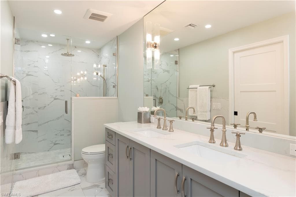 7017 Rue De Marquis 44, Naples, FL 34108-7