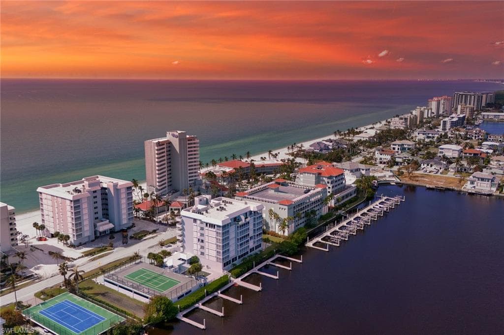 9790 Gulf Shore Dr 505, Naples, FL 34108-9