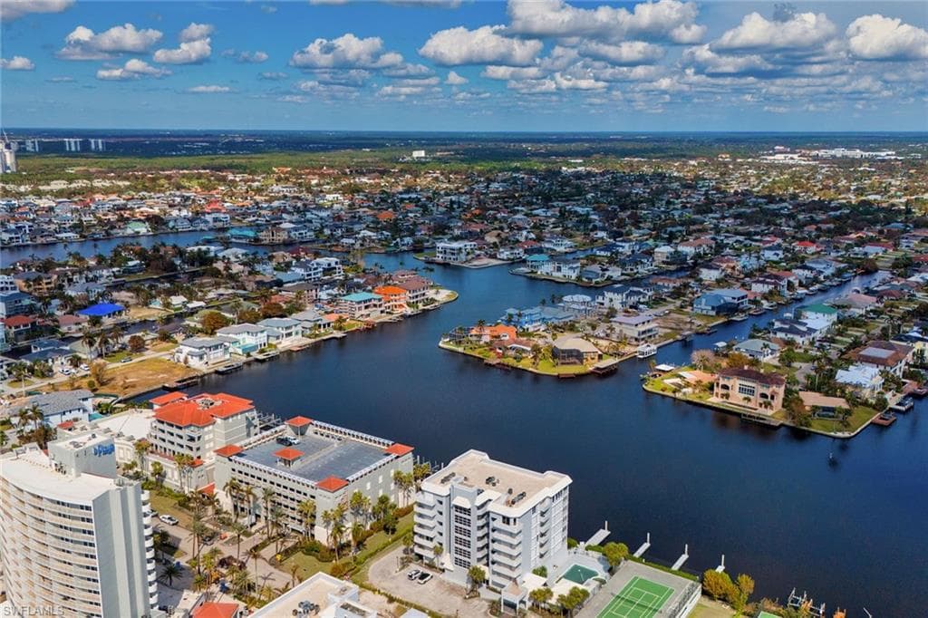 9790 Gulf Shore Dr 505, Naples, FL 34108-2