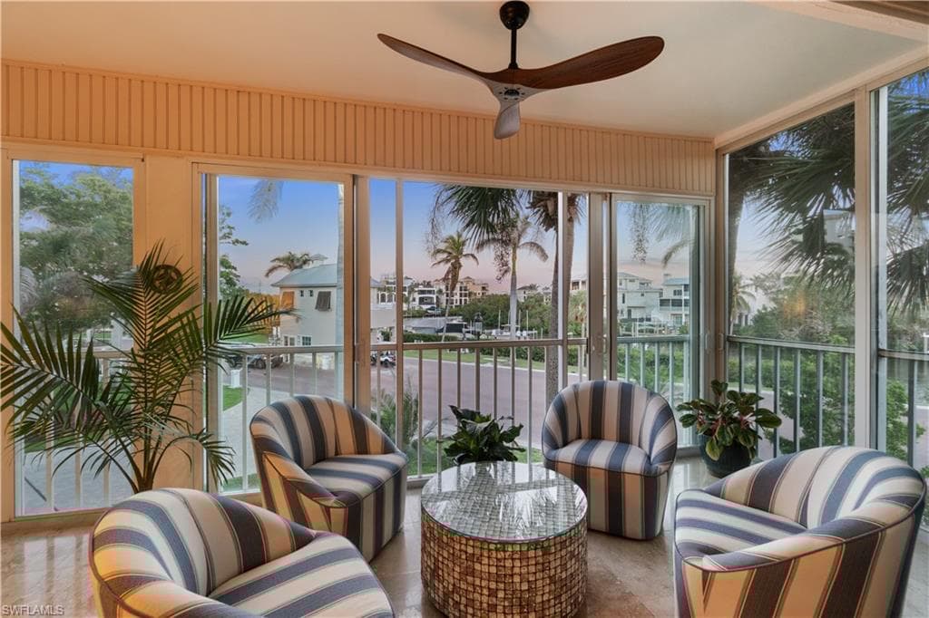 175 Barefoot Cir, Bonita Springs, FL 34134-18