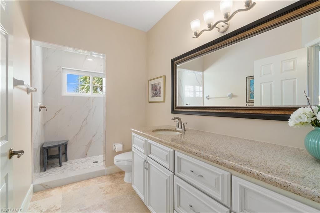 175 Barefoot Cir, Bonita Springs, FL 34134-27