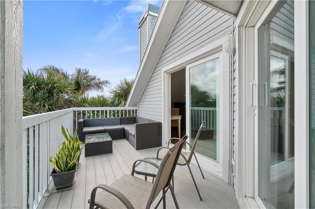175 Barefoot Cir, Bonita Springs, FL 34134-33