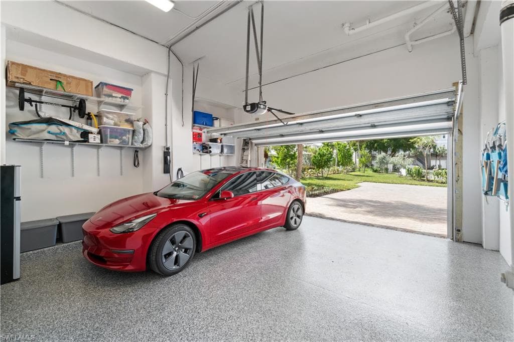 175 Barefoot Cir, Bonita Springs, FL 34134-38