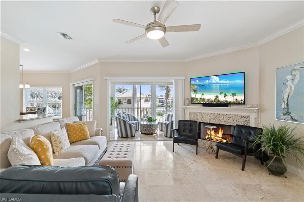 175 Barefoot Cir, Bonita Springs, FL 34134-5