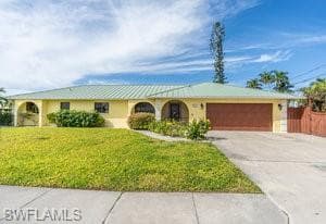 595 103rd Ave, Naples, FL 34108-1
