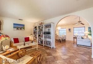 595 103rd Ave, Naples, FL 34108-4