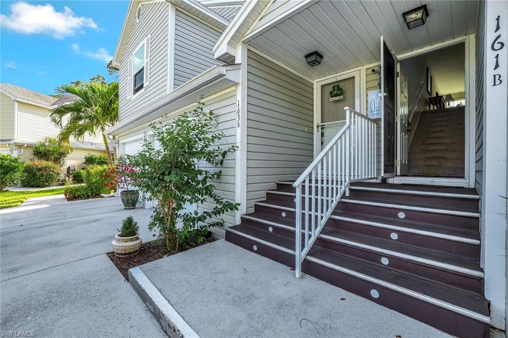 161 Bristol Ln D202, Naples, FL 34112-3