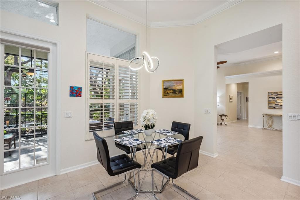 8599 Pepper Tree Way, Naples, FL 34114-9