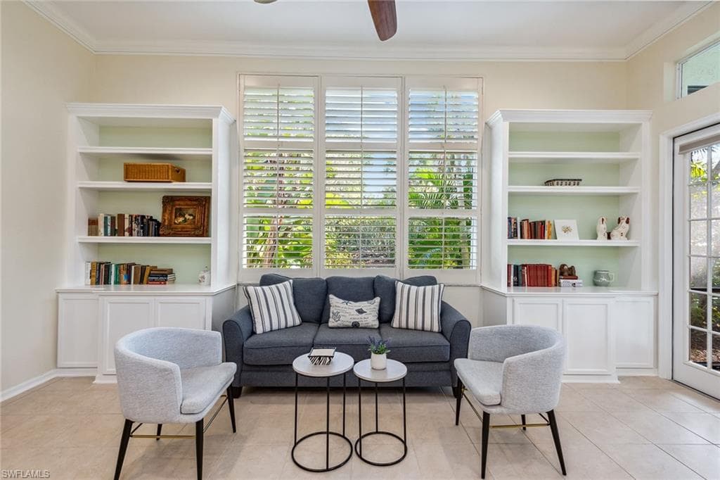 8599 Pepper Tree Way, Naples, FL 34114-4