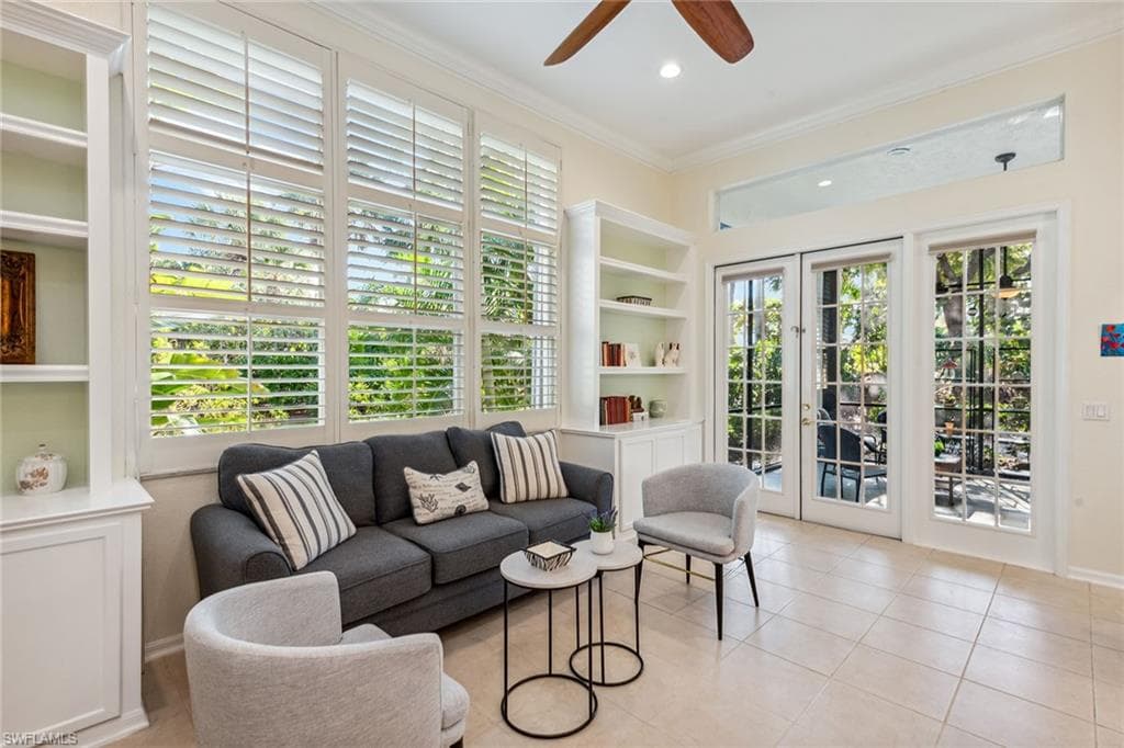 8599 Pepper Tree Way, Naples, FL 34114-5