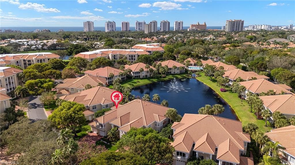 8453 Abbington Cir 821, Naples, FL 34108-28
