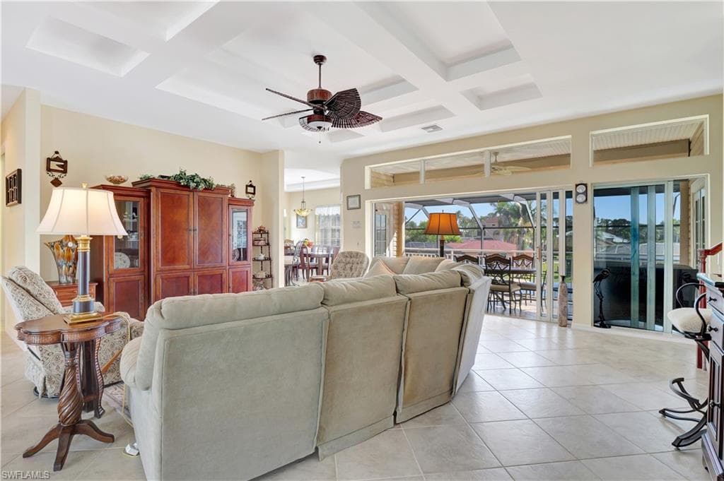 27041 Flamingo Dr, Bonita Springs, FL 34135-9