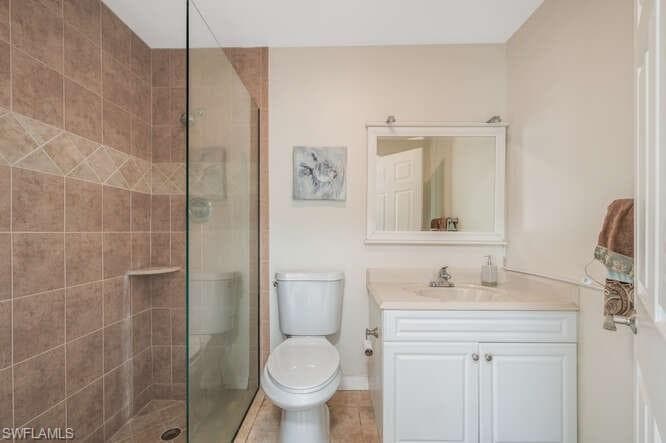 778 Broad Ct S, Naples, FL 34102-25
