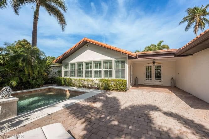 778 Broad Ct S, Naples, FL 34102-35