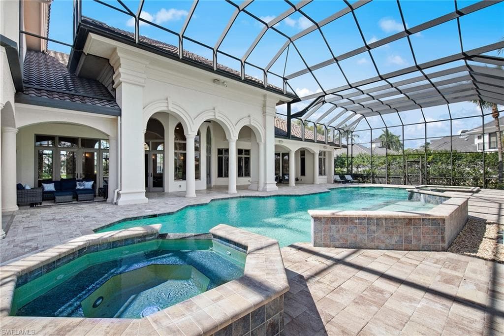 6511 Highcroft Dr, Naples, FL 34119-47