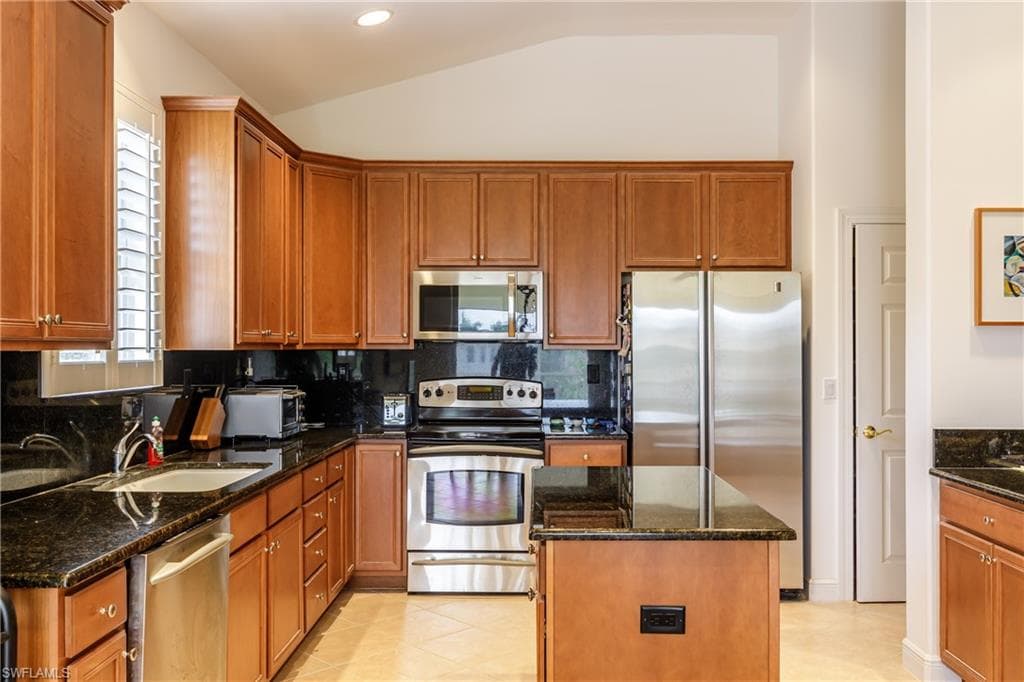28652 San Lucas Ln 202, Bonita Springs, FL 34135-9
