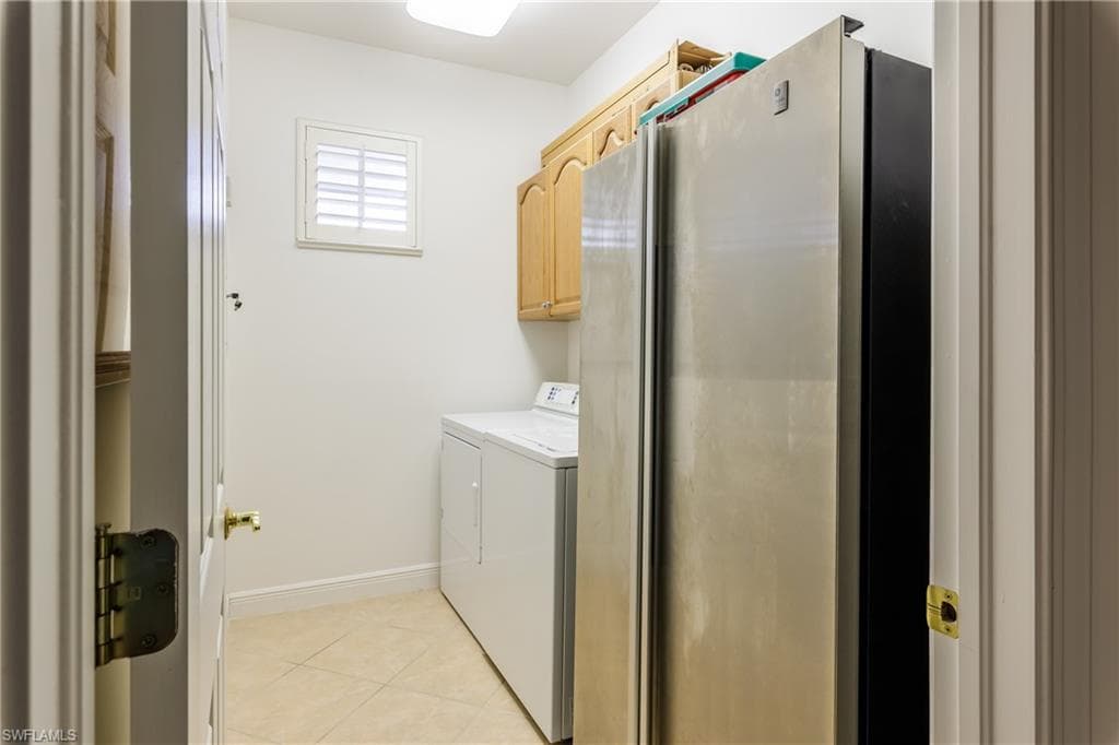28652 San Lucas Ln 202, Bonita Springs, FL 34135-25