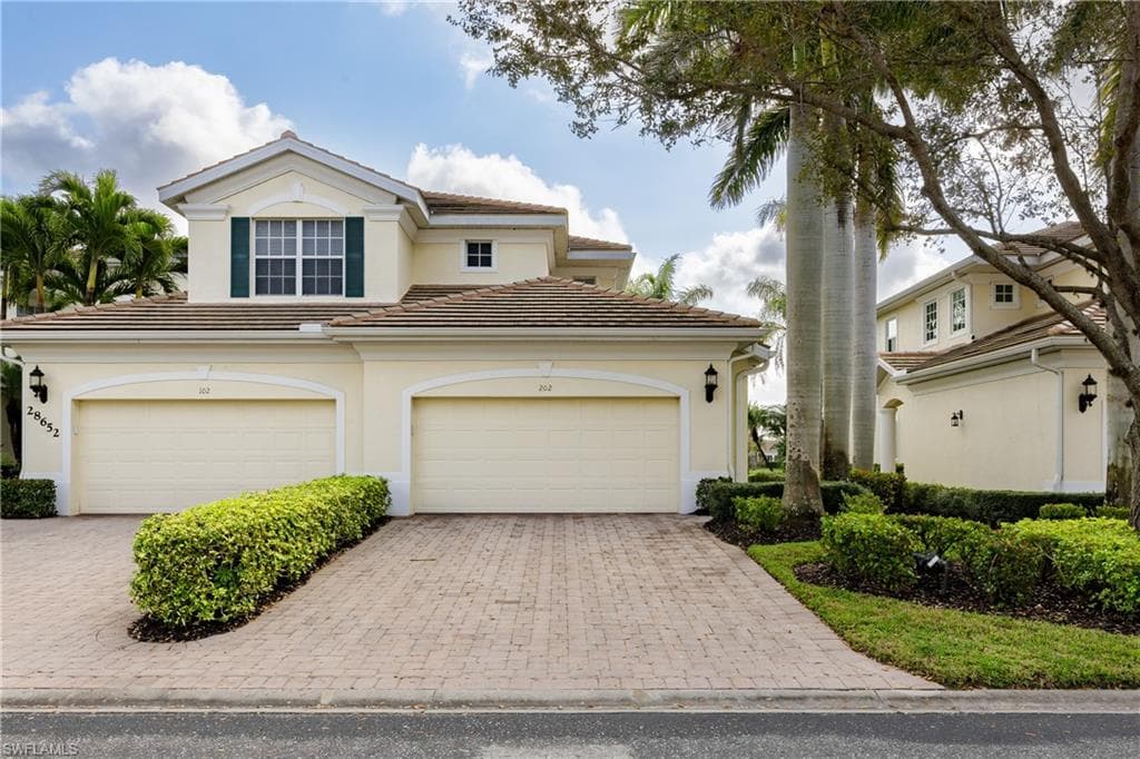 28652 San Lucas Ln 202, Bonita Springs, FL 34135-2