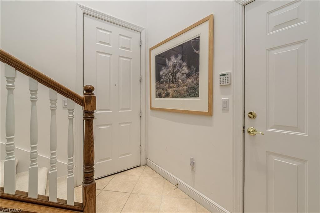 28652 San Lucas Ln 202, Bonita Springs, FL 34135-5