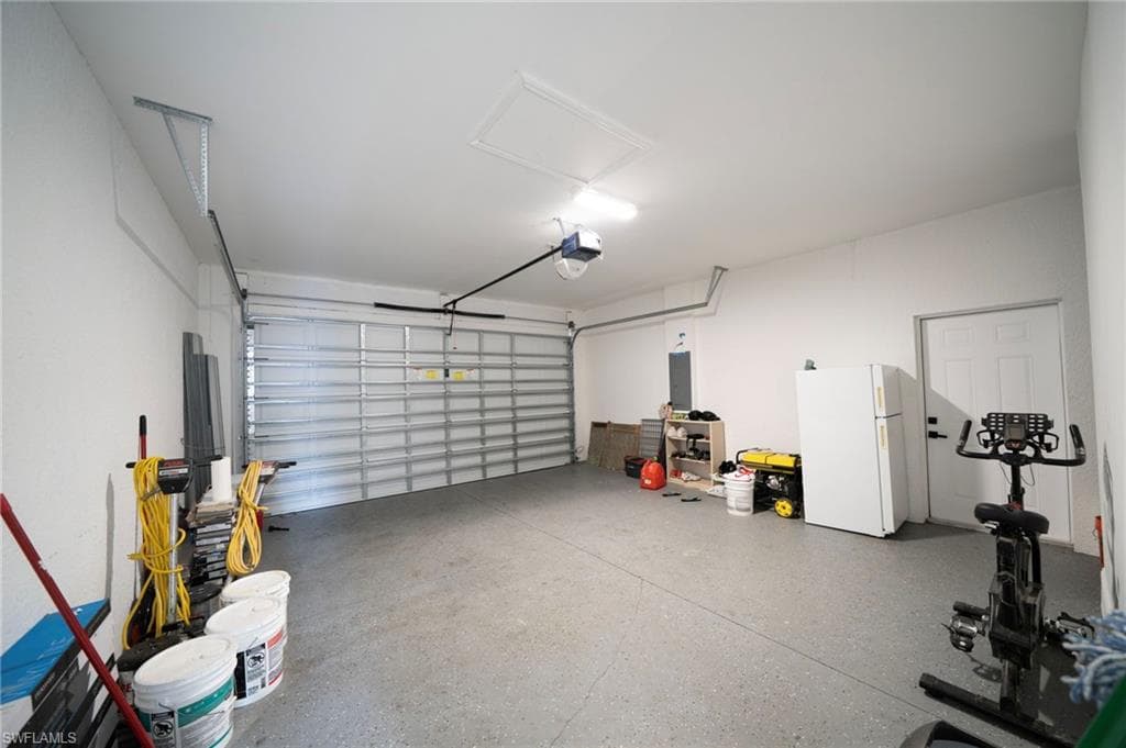 2915 5th St SW, Lehigh Acres, FL 33976-30