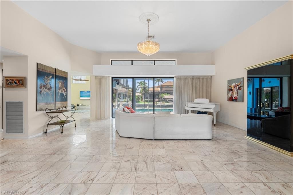 248 Seminole Ct, Marco Island, FL 34145-10