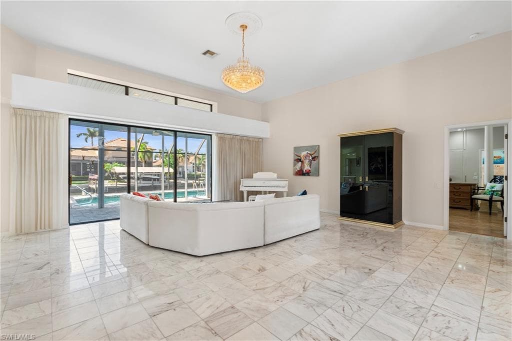 248 Seminole Ct, Marco Island, FL 34145-11