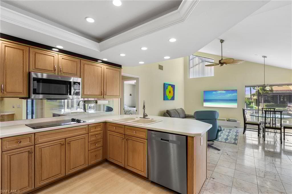 248 Seminole Ct, Marco Island, FL 34145-21