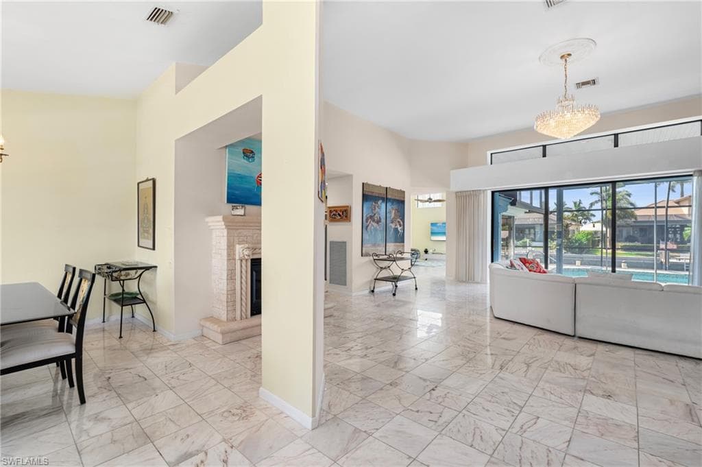 248 Seminole Ct, Marco Island, FL 34145-8