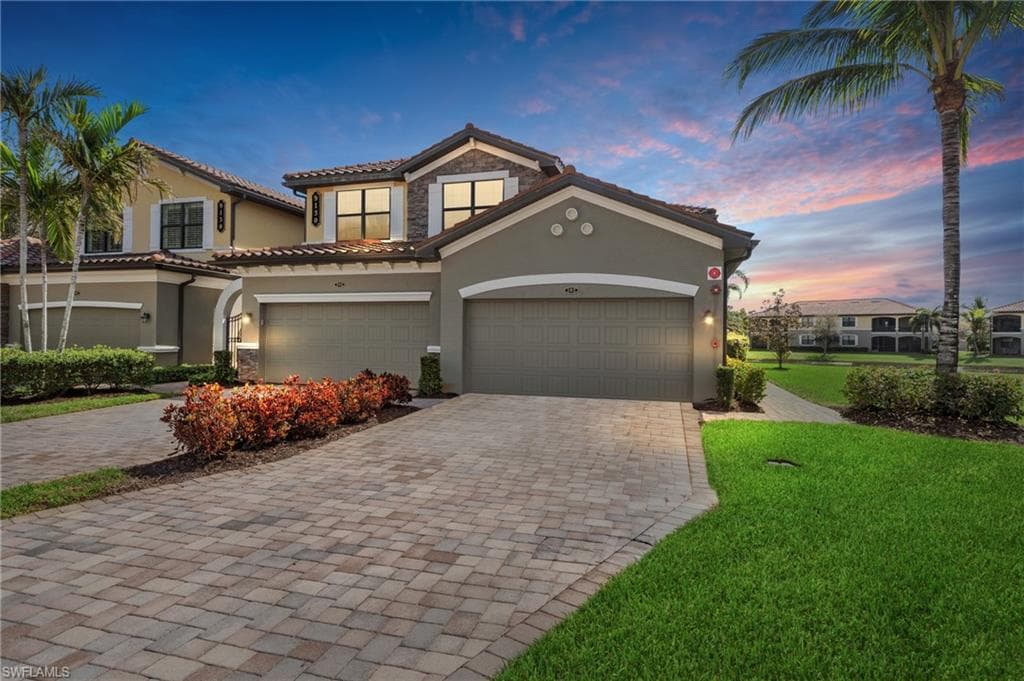 9130 Napoli Ct 102, Naples, FL 34113-4