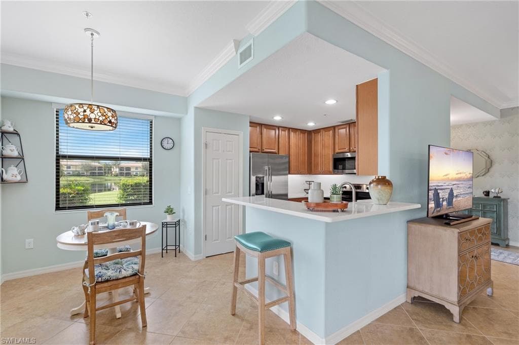 9130 Napoli Ct 102, Naples, FL 34113-8