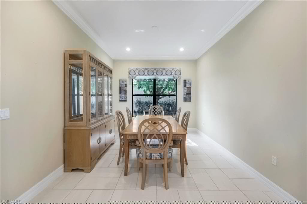 3366 Baltic Dr, Naples, FL 34119-14