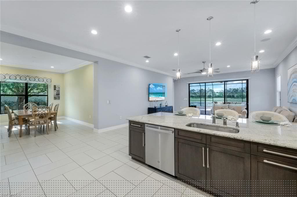 3366 Baltic Dr, Naples, FL 34119-15