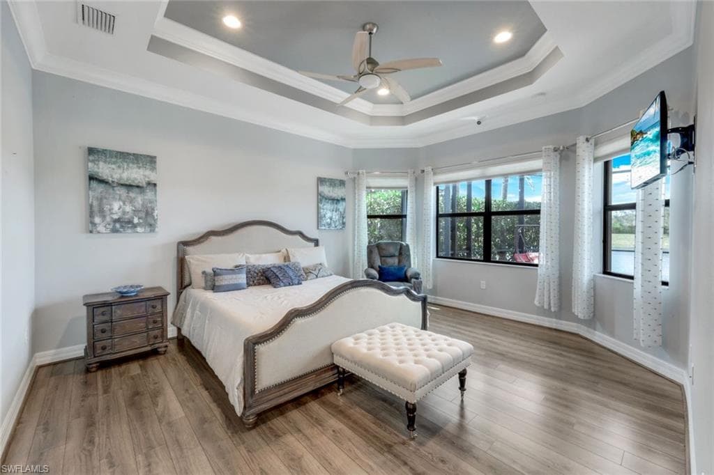 3366 Baltic Dr, Naples, FL 34119-16