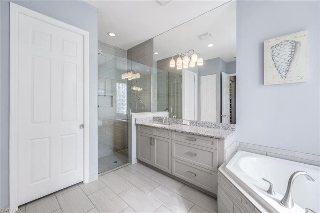 3366 Baltic Dr, Naples, FL 34119-19