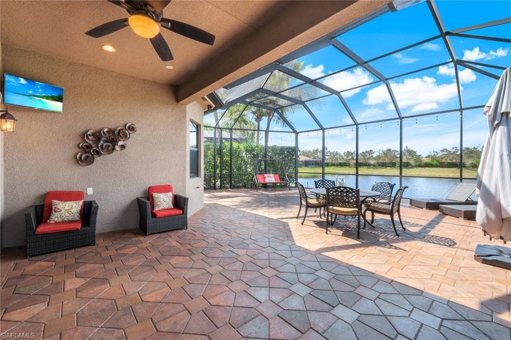 3366 Baltic Dr, Naples, FL 34119-25