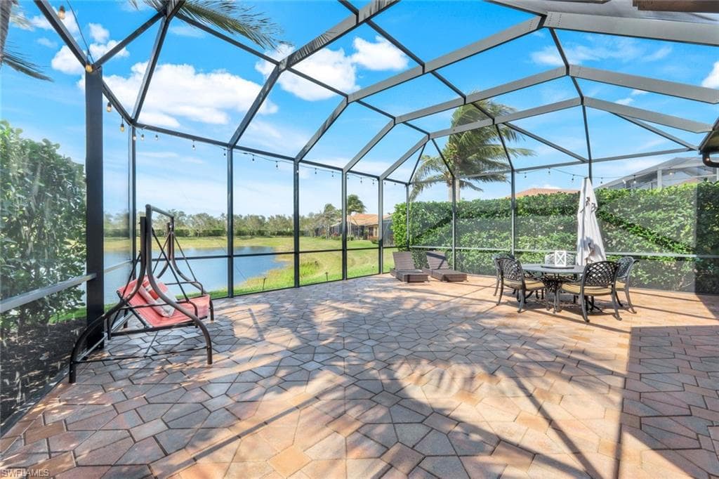 3366 Baltic Dr, Naples, FL 34119-27