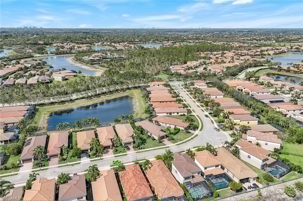 3366 Baltic Dr, Naples, FL 34119-35