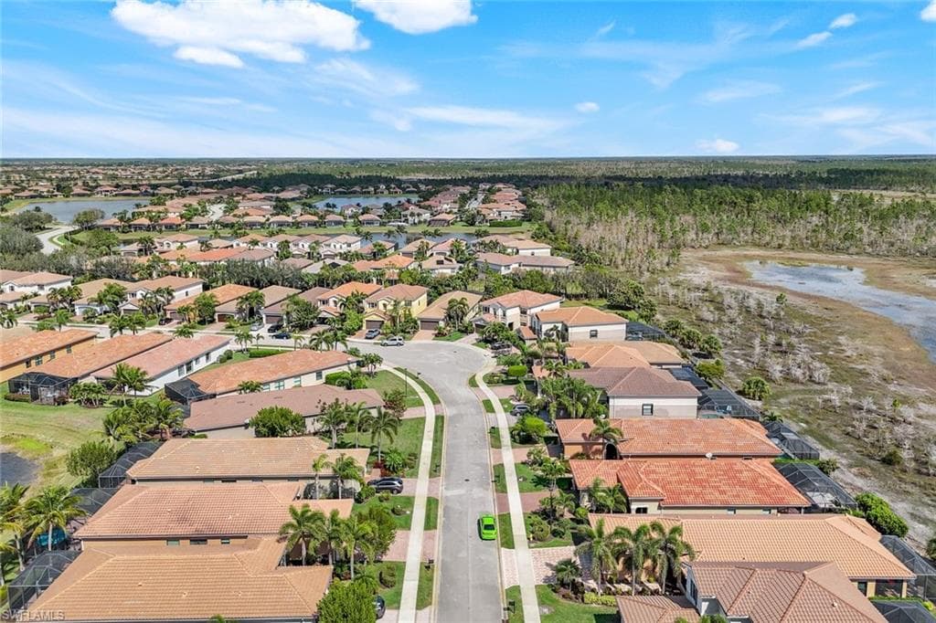 3366 Baltic Dr, Naples, FL 34119-36