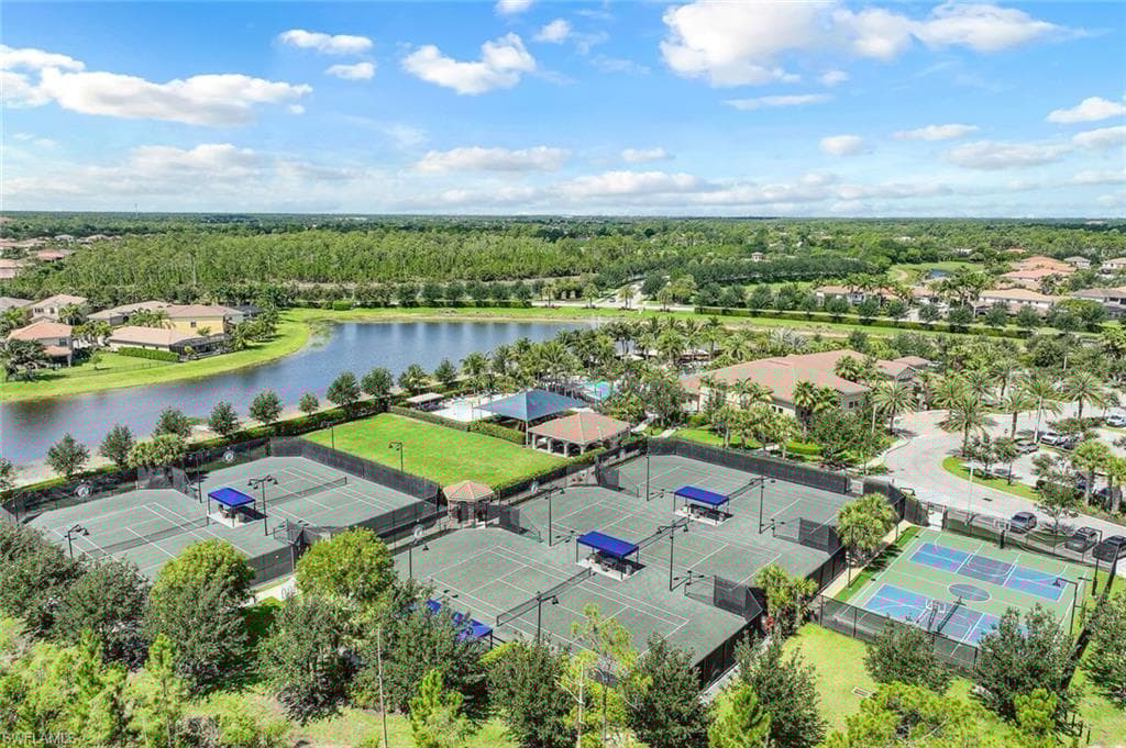 3366 Baltic Dr, Naples, FL 34119-38