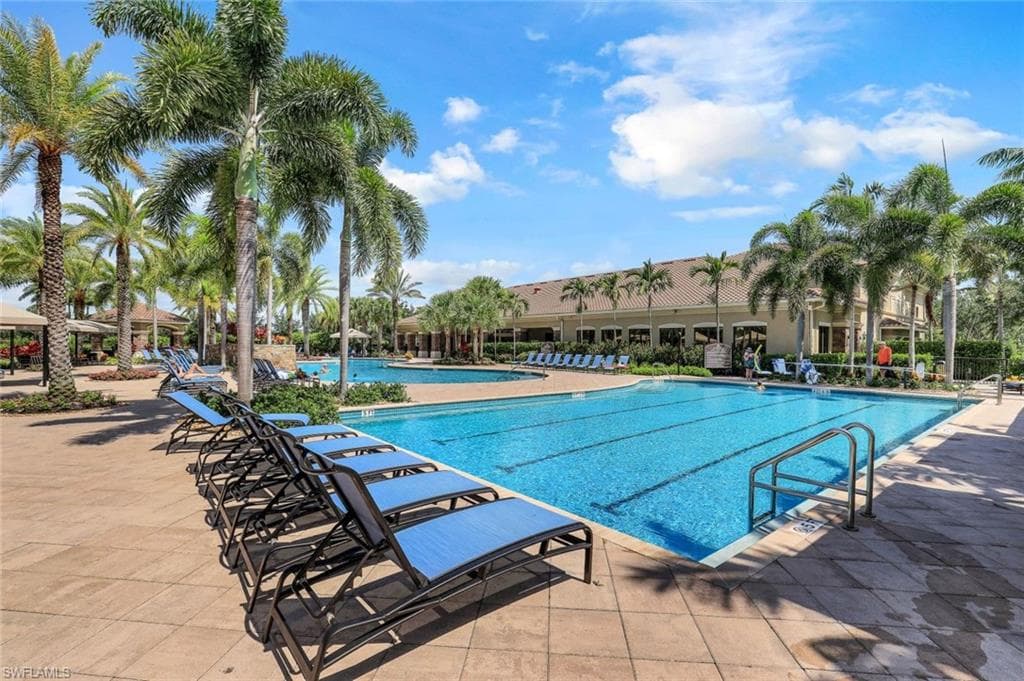 3366 Baltic Dr, Naples, FL 34119-41