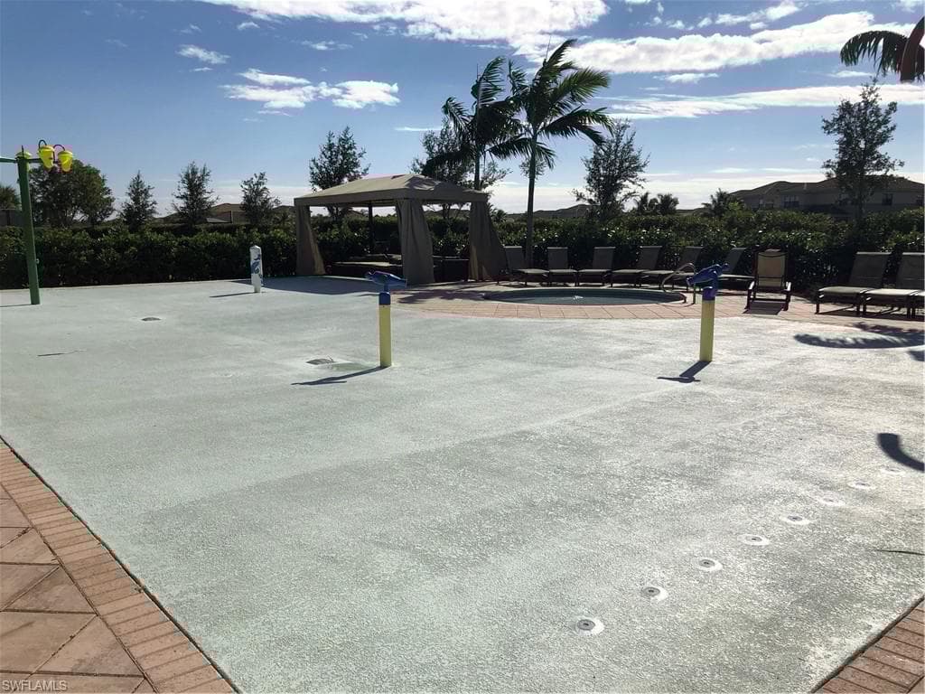 3366 Baltic Dr, Naples, FL 34119-47